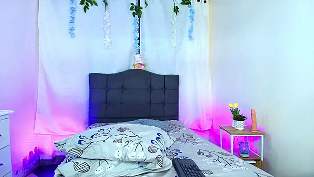 Phòng Chat Trực Tiếp Valentina_and_sneider_
