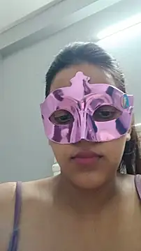 Shivani_hotty Adlı Modelin Canlı Sohbet Odası