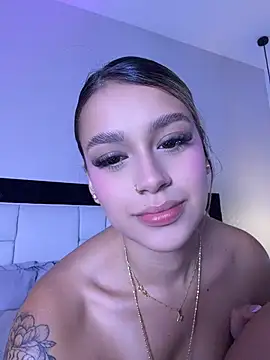 Phòng Chat Trực Tiếp Sophie-velvet