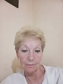 Calypso-Loove Adlı Modelin Canlı Sohbet Odası