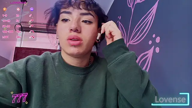 Kiara_Fox__n Live chat-huone