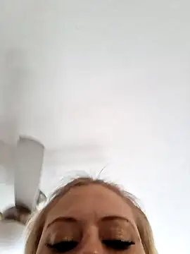 SpiderRose444's Live Chat Room