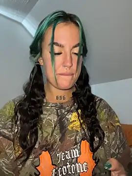 Živá chatovací místnost savana_xo