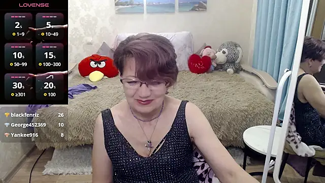 חדר צ'אט בשידור חי של hot_woman04