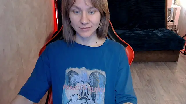 MiaBun1's Live Chat Room