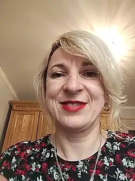 Živá chatovací místnost AhlyssaLove1155