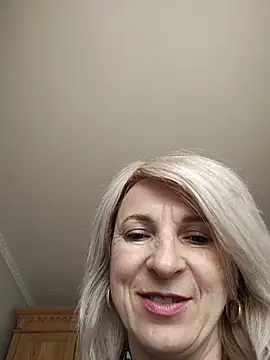 Chat ao vivo de AhlyssaLove1155