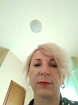 AhlyssaLove1155 – live chatrum