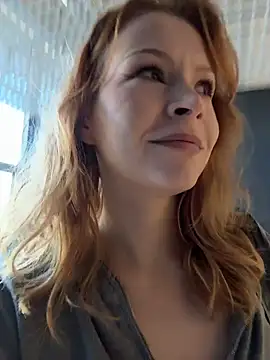 _Little_Ginger's Live Chat Room