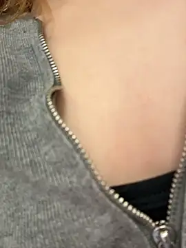 חדר צ'אט בשידור חי של _Little_Ginger