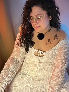 CurlyMilf_Vannexxxa – live chatrum