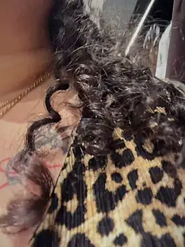 CurlyMilf_Vannexxxa live-chat rom