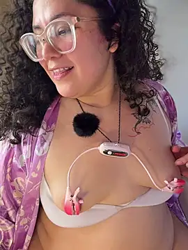 CurlyMilf_Vannexxxa Live Chatraum