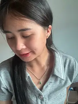 Chat soba uživo modela LittleSun_