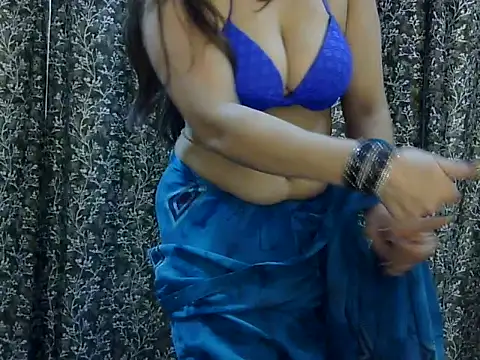 Sala de chat ao vivo de Exotic_tanvi