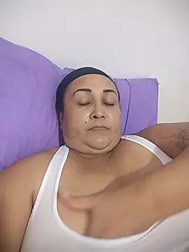 Sala de chat en directo de Nini_Love_