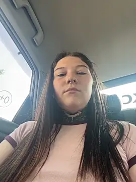 FionaMurr Adlı Modelin Canlı Sohbet Odası