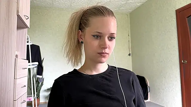 ZaidaSchwarten Live Chatrum
