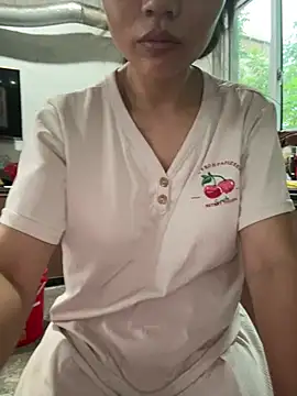 cmvoo 现场性爱视讯表演
