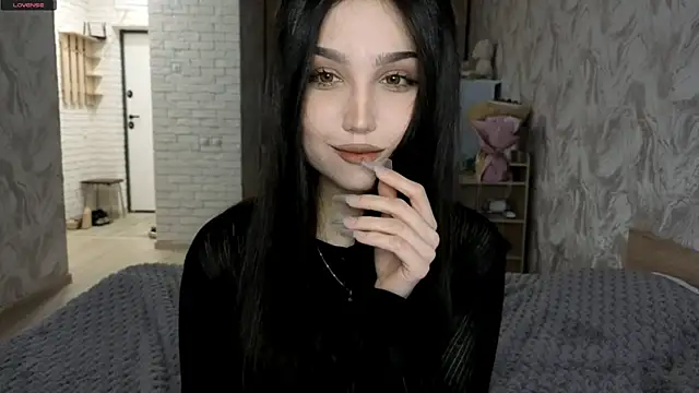 Qwami_Amie Live Chatraum