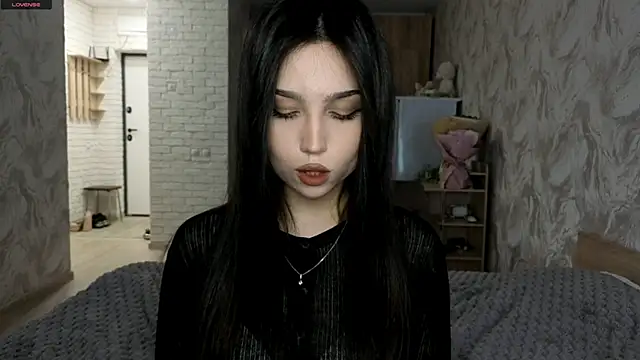 Qwami_Amie's Live Chat Room