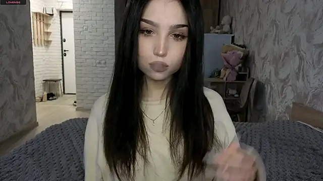 חדר צ'אט בשידור חי של Qwami_Amie