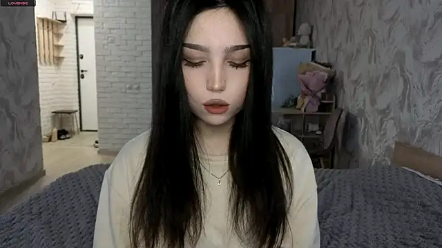 Qwami_Amie Adlı Modelin Canlı Sohbet Odası
