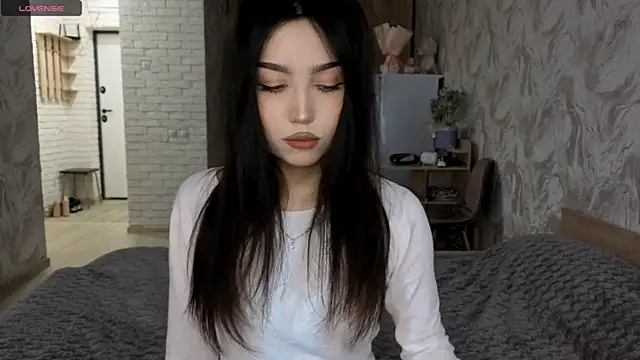 חדר צ'אט בשידור חי של Qwami_Amie