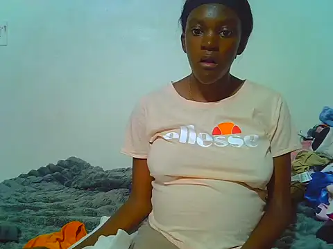 PetiteDoll_06's Live Chat Room