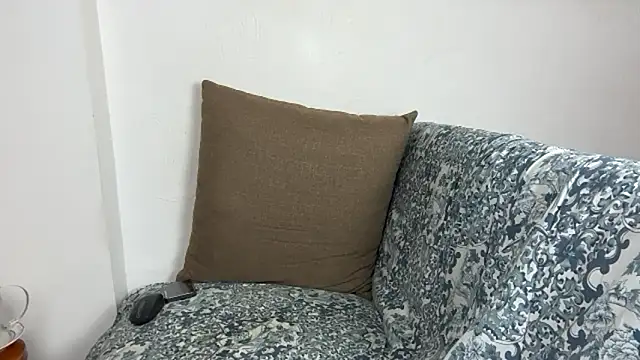 velvetvista Adlı Modelin Canlı Sohbet Odası