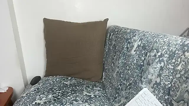 velvetvista Adlı Modelin Canlı Sohbet Odası