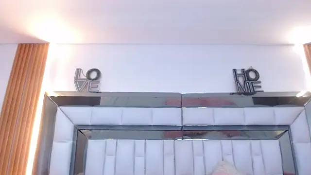 Chat soba uživo modela rebecagoldene
