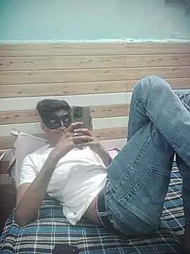 xoupleaura লাইভ চ্যাট রুম