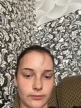 Barbika19 Adlı Modelin Canlı Sohbet Odası