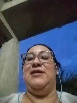 sharon_G's Live Chat Room