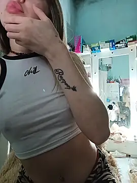 soylulita07 Adlı Modelin Canlı Sohbet Odası