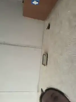 LimonLoveqw's Live Chat Room