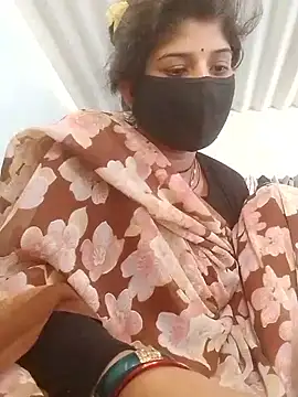 Aaisha_01's Live Chat Room