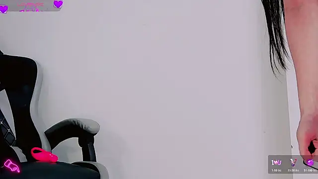 mia_eeeee's Live Chat Room