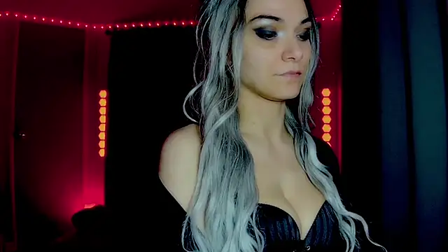 mistress-ivy-dark Adlı Modelin Canlı Sohbet Odası