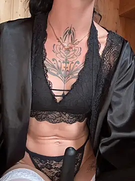 feuchtes__traumchen's Live Chat Room