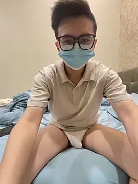 YourBoYyyyyyyy – Kamerová šou