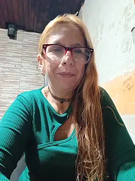 cari75 Adlı Modelin Canlı Sohbet Odası