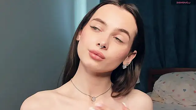 Živá chatovací místnost YvonneRobes