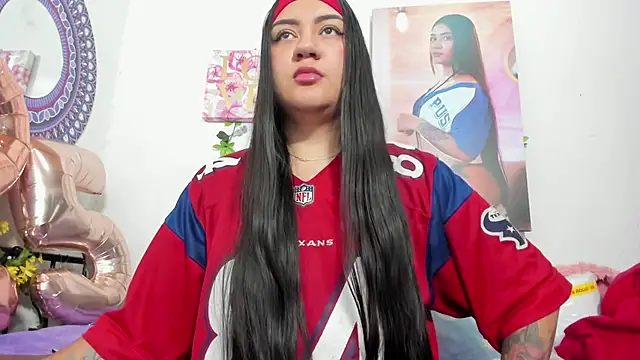 Hanna_moore10 Adlı Modelin Canlı Sohbet Odası