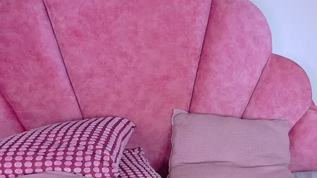 Miia_Anderson's Live Chat Room