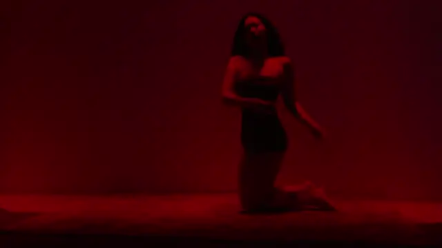 G-Velvet Adlı Modelin Canlı Sohbet Odası