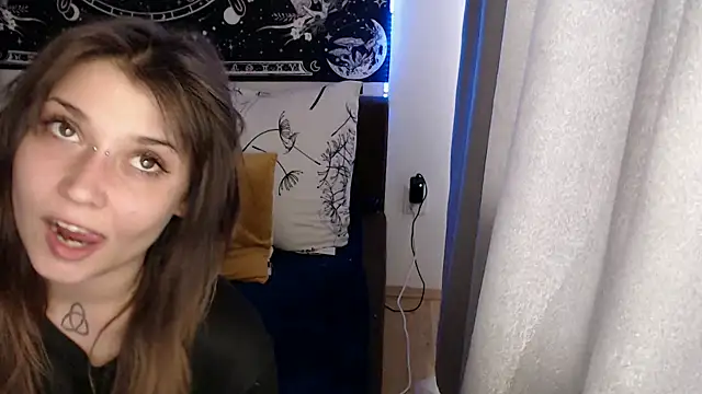 AlienforTwenty – live chatrum