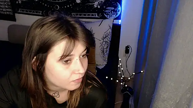 AlienforTwentyn Live chat-huone
