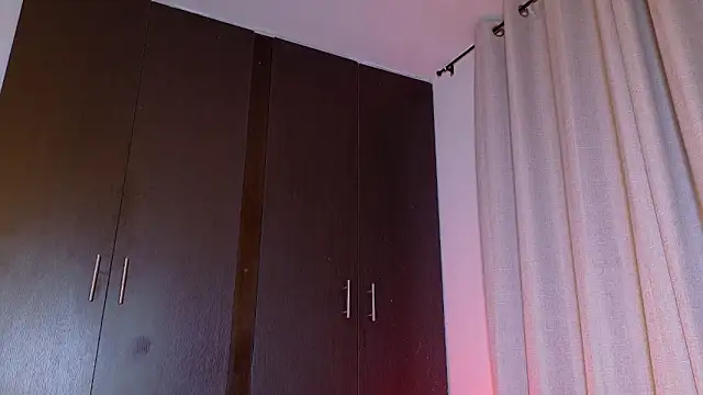 AlejandraDunn1 실시간 채팅방